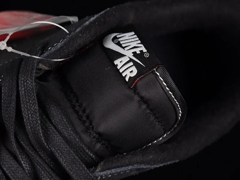 All Categories Air Jordan Jordan Series Basketball Shoes Air Jordan 1 Low Z Version Travis Scott x Air Jordan 1 Low OG "Triple Black" AJ1 Joe 1 Black Warrior Overhook DM7866-001